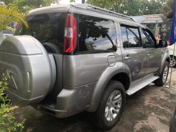 Ford Everest 2.5L, 1 cầu, số sàn, đời 2013, màu Ghi VàngFord Everest 25L ghi vàng 4