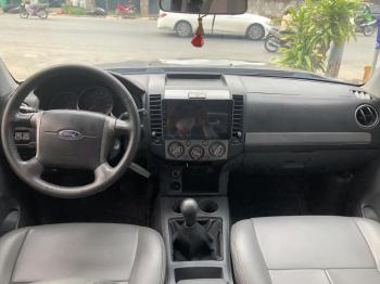 Ford Everest 2.5L, 1 cầu, số sàn, đời 2013, màu Ghi VàngFord Everest 25L ghi vàng 6